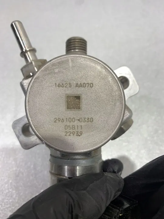 Pompe à carburant Subaru Forester OEM 2961000330 image 4