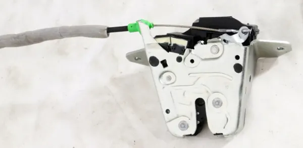 Bagagelås Mercedes C W205 Kombi A0999068600 image 4