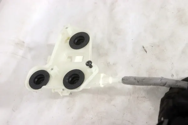 Bagagelås Mercedes C W205 Kombi A0999068600 image 5