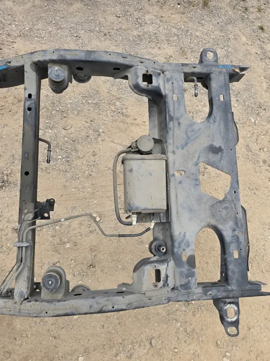 Runko Hummer H3 05-10 OEM 15773960 - Käytetty image 6