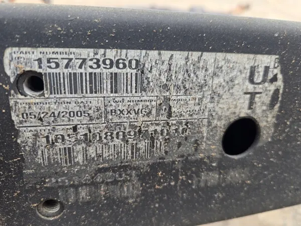 Runko Hummer H3 05-10 OEM 15773960 - Käytetty image 7