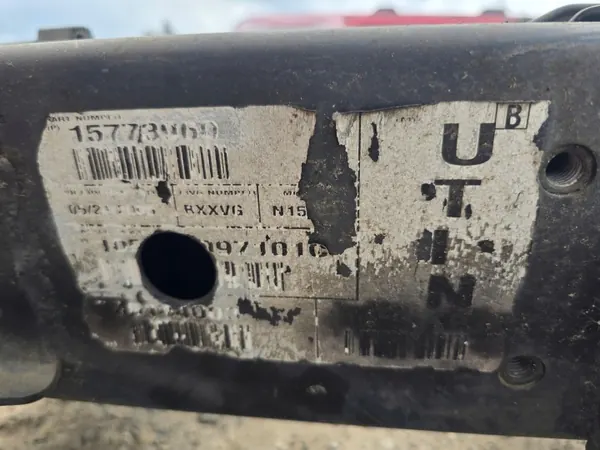 Runko Hummer H3 05-10 OEM 15773960 - Käytetty image 9