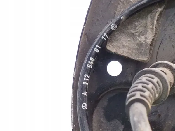 2011 Mercedes-Benz E W212 Främre knuckle A2125400117 image 3