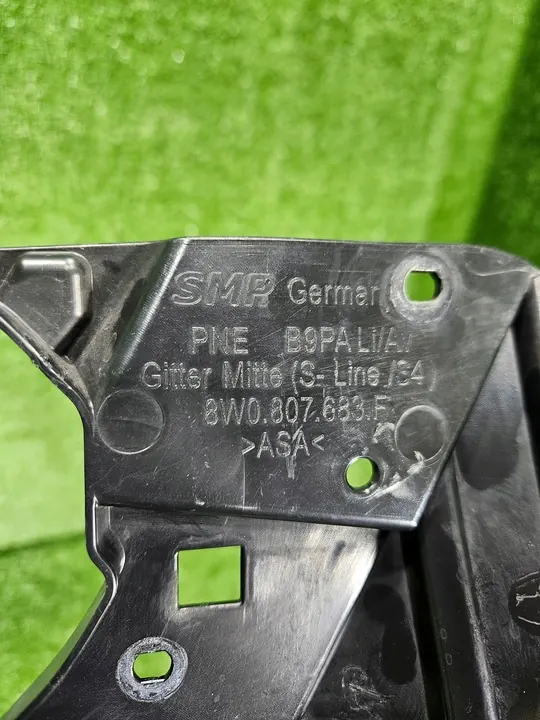 Rejilla de parachoques AUDI A4 B9 S-LINE 8W0807683F image 10