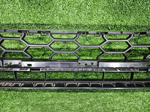 Rejilla de parachoques AUDI A4 B9 S-LINE 8W0807683F image 3