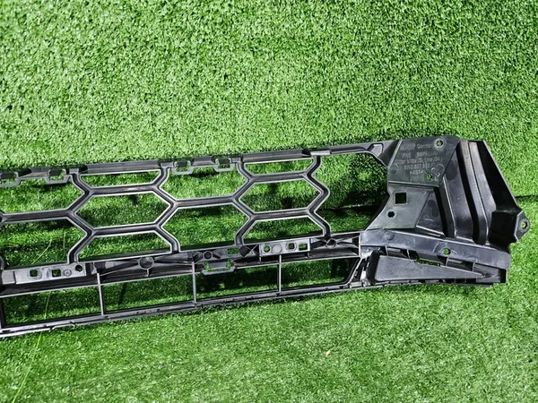 Rejilla de parachoques AUDI A4 B9 S-LINE 8W0807683F image 9