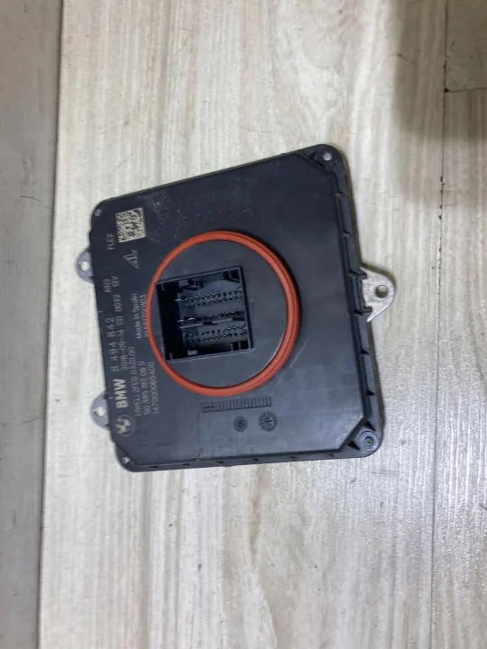 Strålkastarmodul Vänster Fram BMW X1 F48 OEM 8494842 image 2