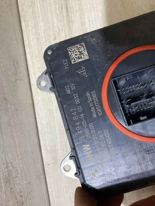 Strålkastarmodul Vänster Fram BMW X1 F48 OEM 8494842 image 3
