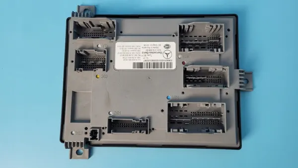 Módulo Conforto Mercedes OEM A2069001620 - Usado image 9