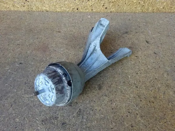 AUDI A6 C6 2.0 TDI Motorsteun 4F0199382BG image 7