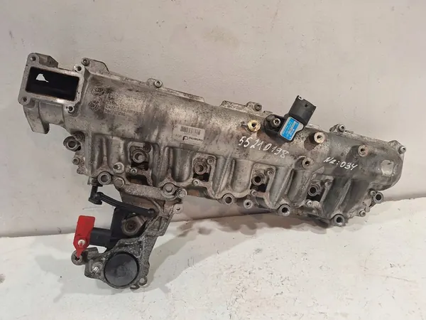 Coletor de admissão 55210198 Fiat Croma II 2.4 MJET 05- image 2