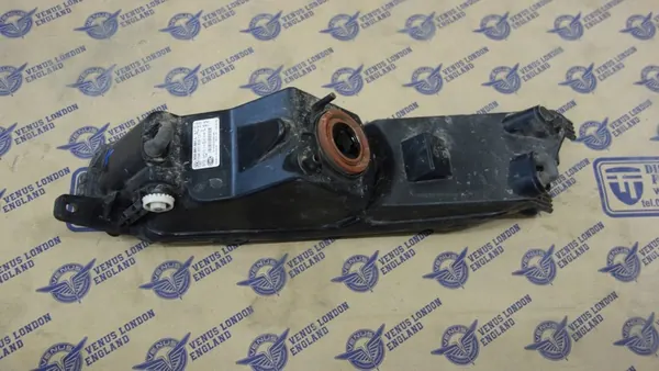 VW PASSAT B8 FAROL HALÓGENO ESQUERDO image 4