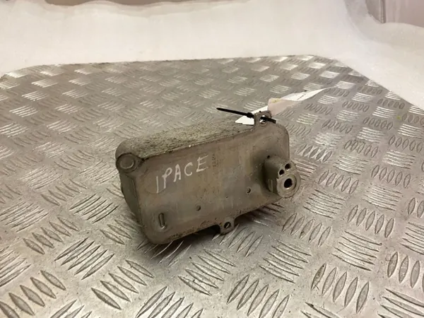 Jaguar I-Pace 2020 AC-condensor OEM J9D38D300AA image 2