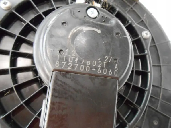 Subaru OE Kupéfilterhus Fläkt OEM 72210FJ030 image 10