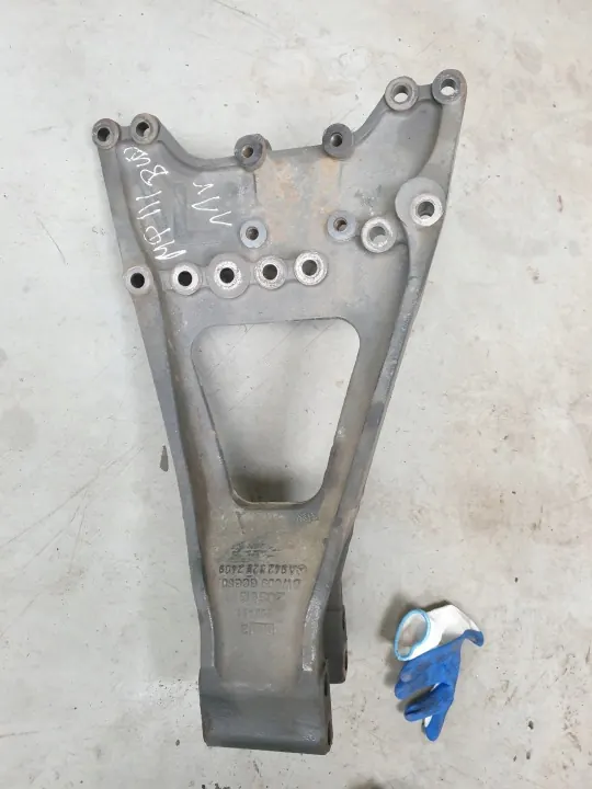 Frame stabilisatorbeugel OEM 9423252409 - Achter links image 2