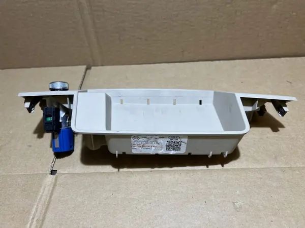 Audi Q5 80A Tunnelablagepanel OEM 80B864131A image 3
