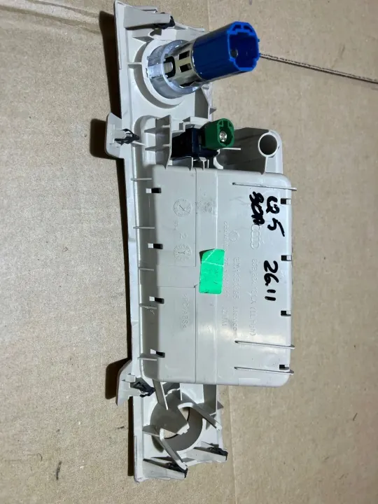 Audi Q5 80A Tunnelablagepanel OEM 80B864131A image 4