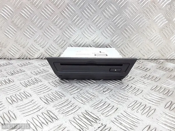 Mazda CX-3 CD-byttare OEM db1l669g0d - Begagnad image 2