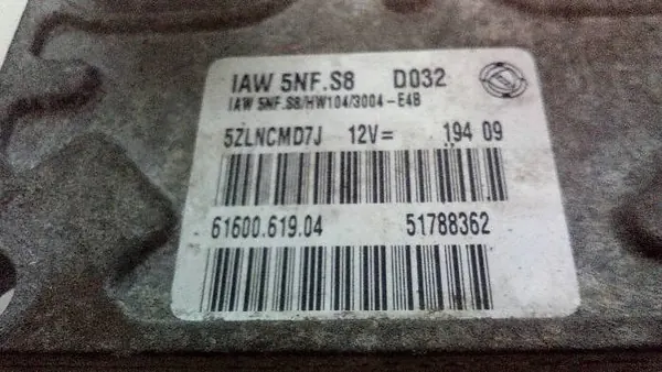 Unité de contrôle moteur Fiat Stilo 1.6 51788362 image 6