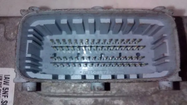 Unité de contrôle moteur Fiat Stilo 1.6 51788362 image 8