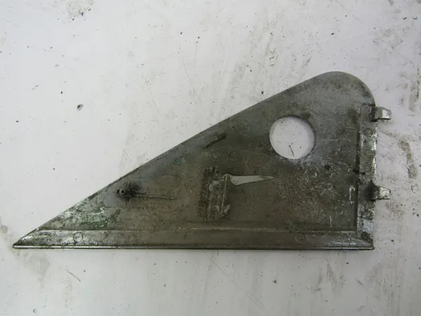 Mercedes W123 Spiegel Driehoek Rechts OEM AK-6-76864 image 3