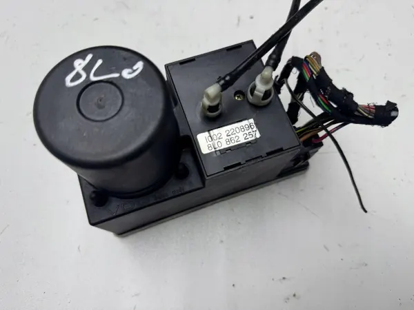 Keskitulppapumppu OEM 8L0862257 Audi A3 8L A4 B5 image 2