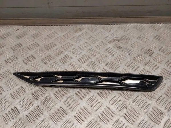 Audi Q3 8U Achterbumper Strip Links OEM 8U0807925 image 2