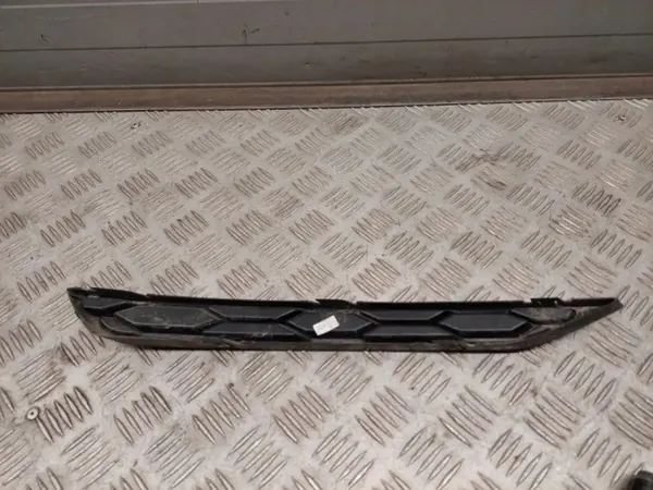 Audi Q3 8U Achterbumper Strip Links OEM 8U0807925 image 5