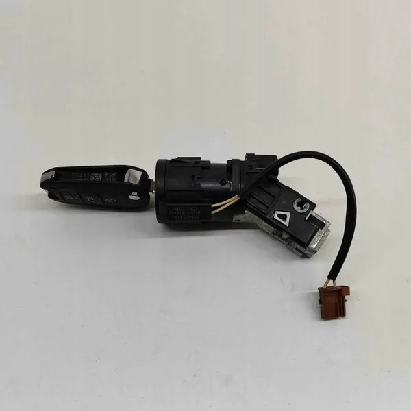 OEM 9810666677 Peugeot 3008 SUV 1.2L 96kw 2020 image 2