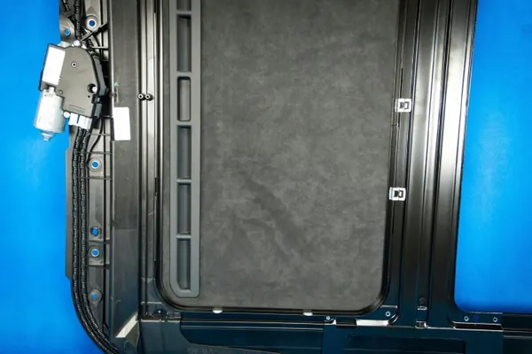 Alcantara kattoluukku OEM 4G8877041B Audi A7 S7 image 5