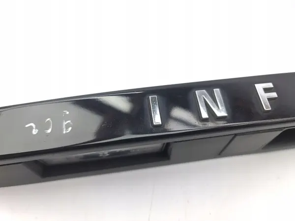 Infiniti Q30 2016 Luz de matrícula trasera OEM AMD185808 image 10