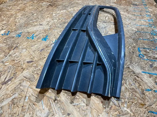 VW Polo V 6C0 Lift 14-17 Griglia Inferiore Destra Anteriore image 4