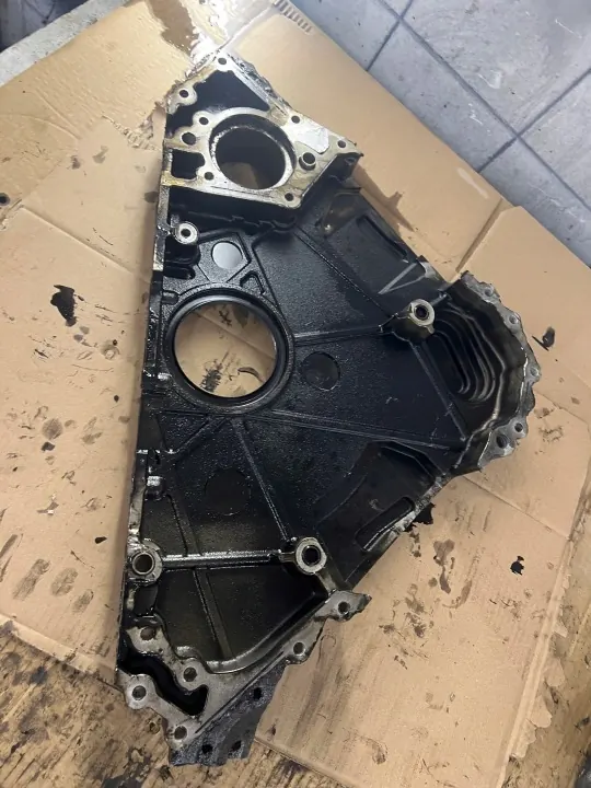 VW Touareg 5.0TDI kamlockshölje OEM 07z109211g image 4