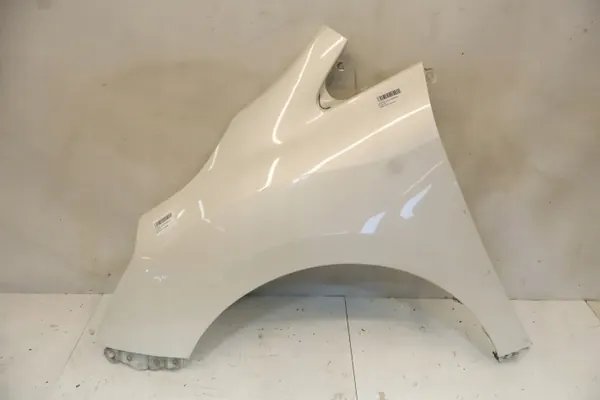 Para-lamas dianteiro esquerdo OEM 01932 Toyota Verso Lift image 2