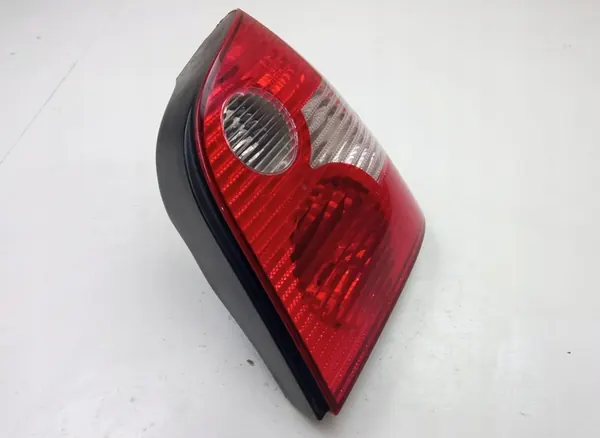 LUZ TRASERA DERECHA VOLKSWAGEN POLO 1.4 KAT image 3