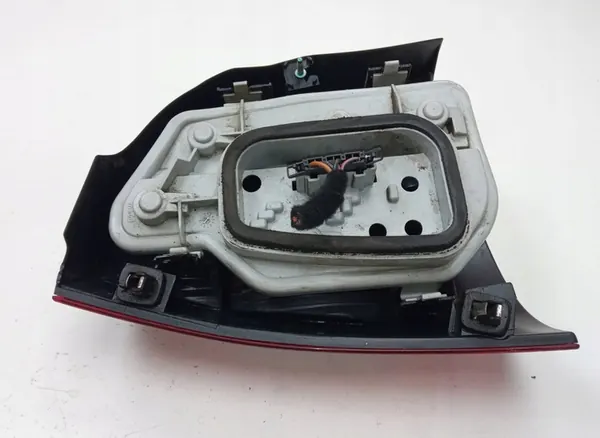 LUZ TRASERA DERECHA VOLKSWAGEN POLO 1.4 KAT image 7