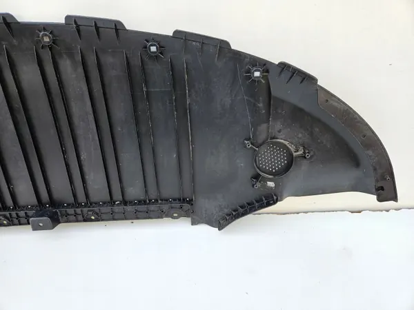 Tesla Model Y voorbumperschild OEM 1613579-00-C image 5