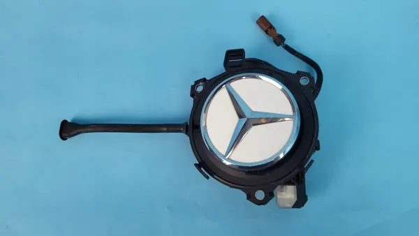 Poignée de coffre Mercedes EQA 250 OEM A0997503300 image 2