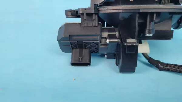 Poignée de coffre Mercedes EQA 250 OEM A0997503300 image 10