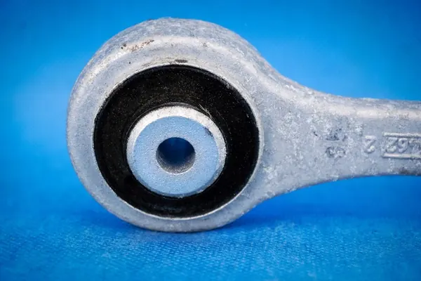 Braccio di controllo superiore anteriore destro Audi A6 A7 image 3