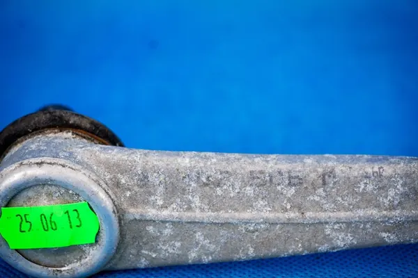 Braccio di controllo superiore anteriore destro Audi A6 A7 image 4