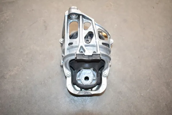 Soporte motor derecho OEM 4M0199372FK Porsche Cayenne image 4