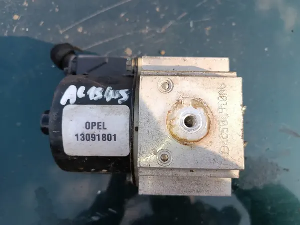 OEM 13091801 ABS-pump för Opel Vectra B image 2