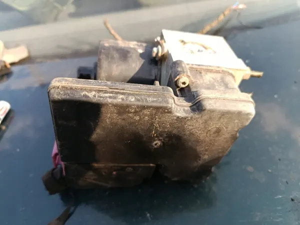 OEM 13091801 ABS-pump för Opel Vectra B image 3