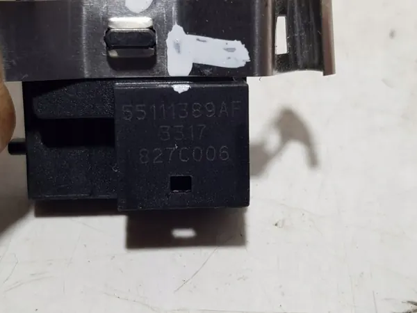 Regnsensor OEM 55111389AF för Alfa Romeo Stelvio image 4