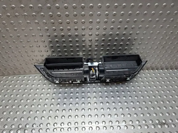 Mittre ventilationsgallret OEM S25154833 Alfa Romeo Stelvio image 3