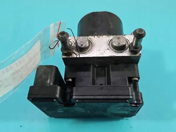 Pompe ABS OEM 062102-05644 pour Suzuki Swift MK6 image 8