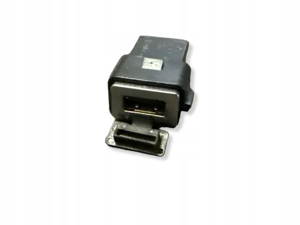 Prise USB OEM 19A164W pour Volvo V40 Cross Country image 3