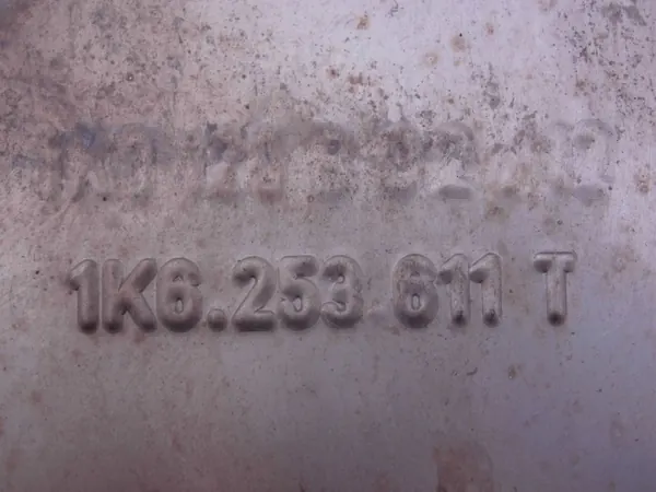 Skoda Yeti 2.0 TDI einddemper OEM 1K6253611T image 3