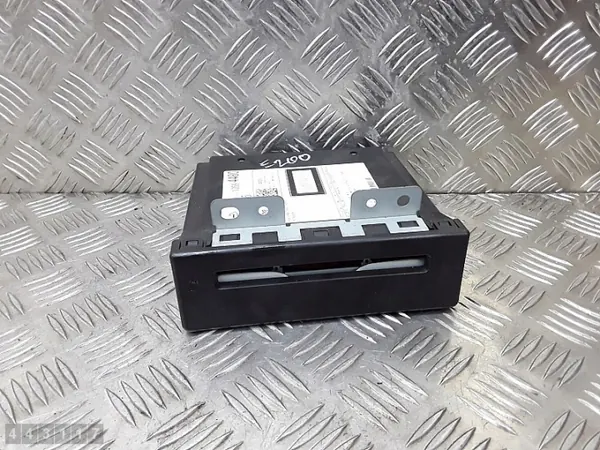 Opel Insignia CD-vaihtaja OEM 1130006250B101 image 2